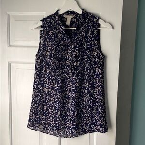 Banana Republic Dotted Sleeveless Ruffle Blousr Top- Navy, White, Cream